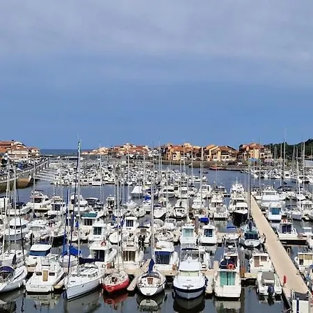 Laurens Vue Port Et Océan 4 Pers